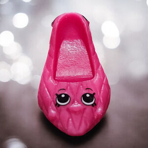 Shopkins Chantel Shoe World Vacation French Adventure #8-011 Season 8 Rare